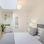 2 Bed In Oc-91901 케직